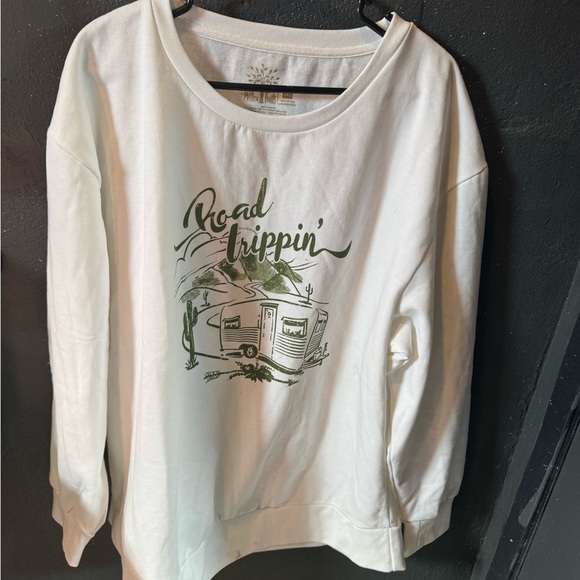 Willow Trails White Green Road Trippin Sweatshirt - Picture 1 of 4